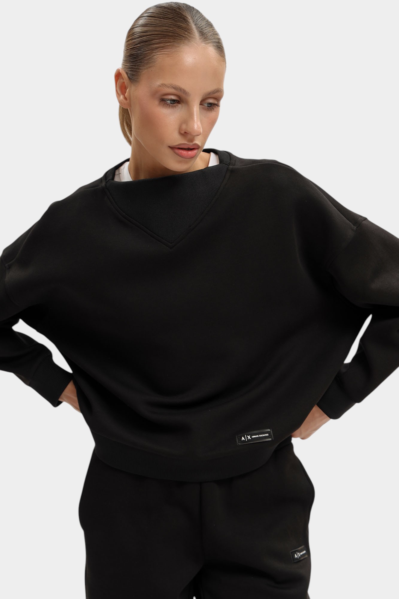 XW000744_AF16134 свитшот armani exchange 