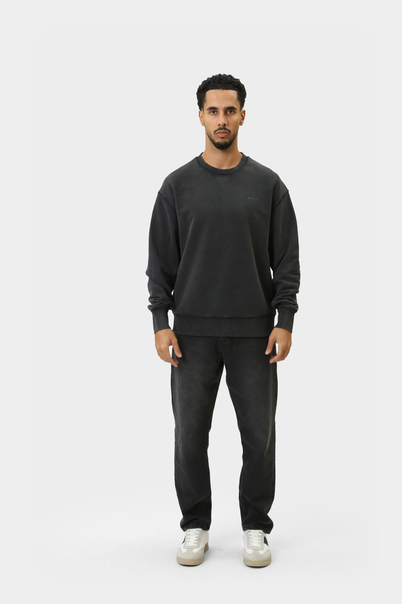 1015630 Свитшот Mustang Черный