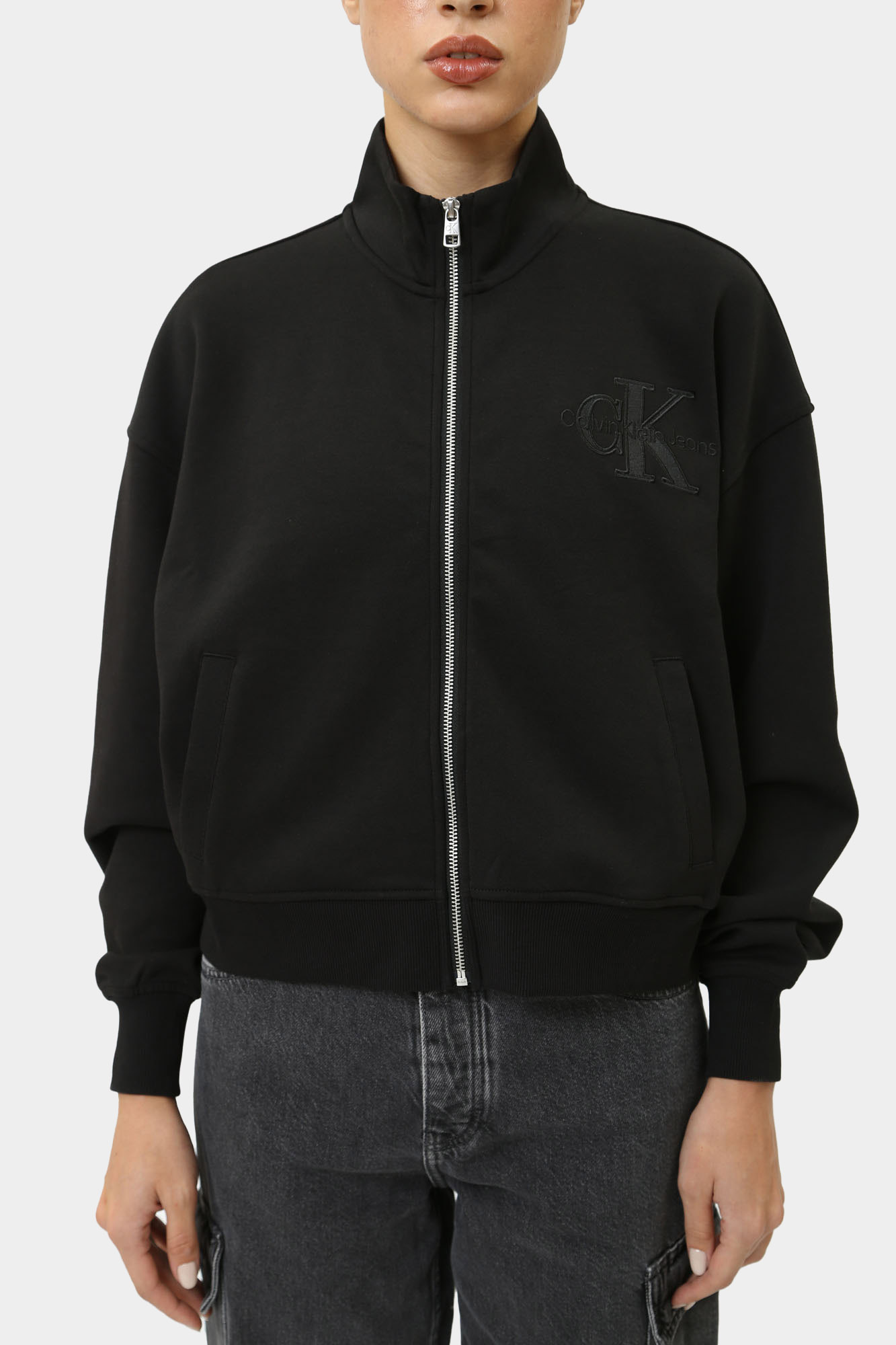 J20J223922 толстовка calvin klein jeans 