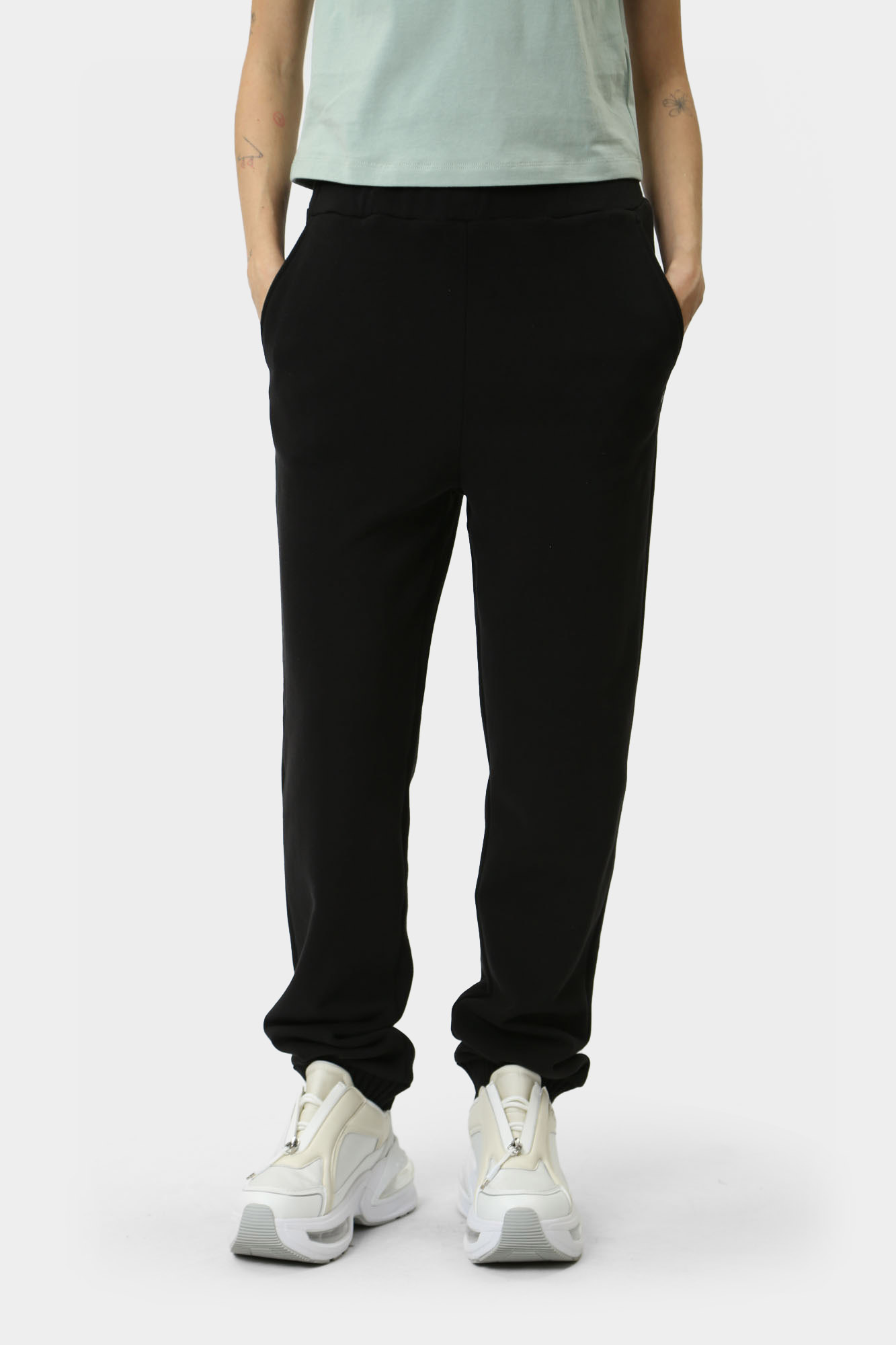 J20J224443 брюки спортивные calvin klein jeans