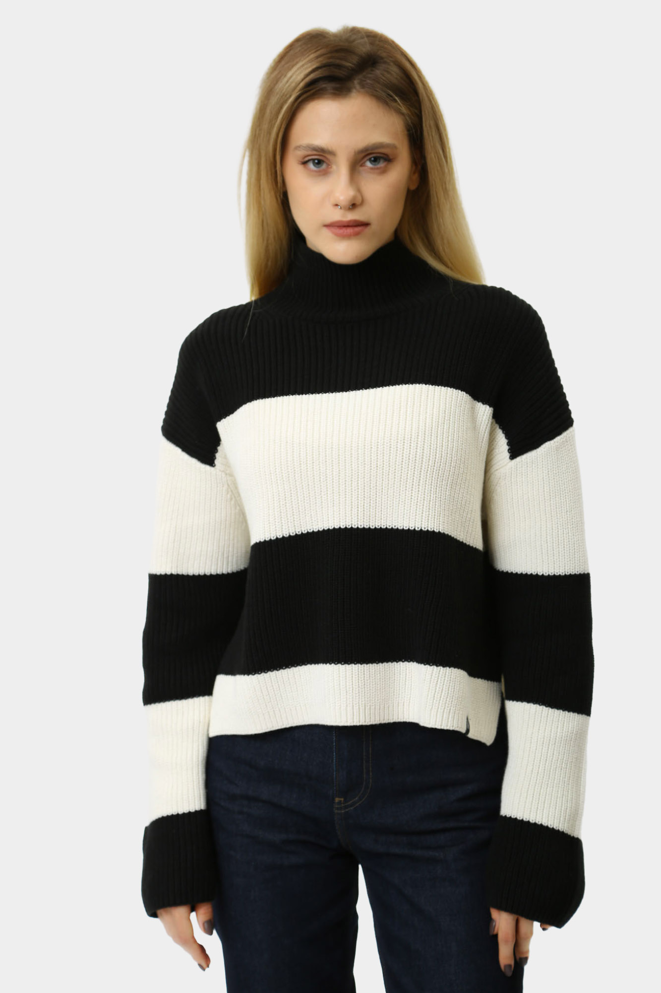 J20J224227 свитер calvin klein jeans