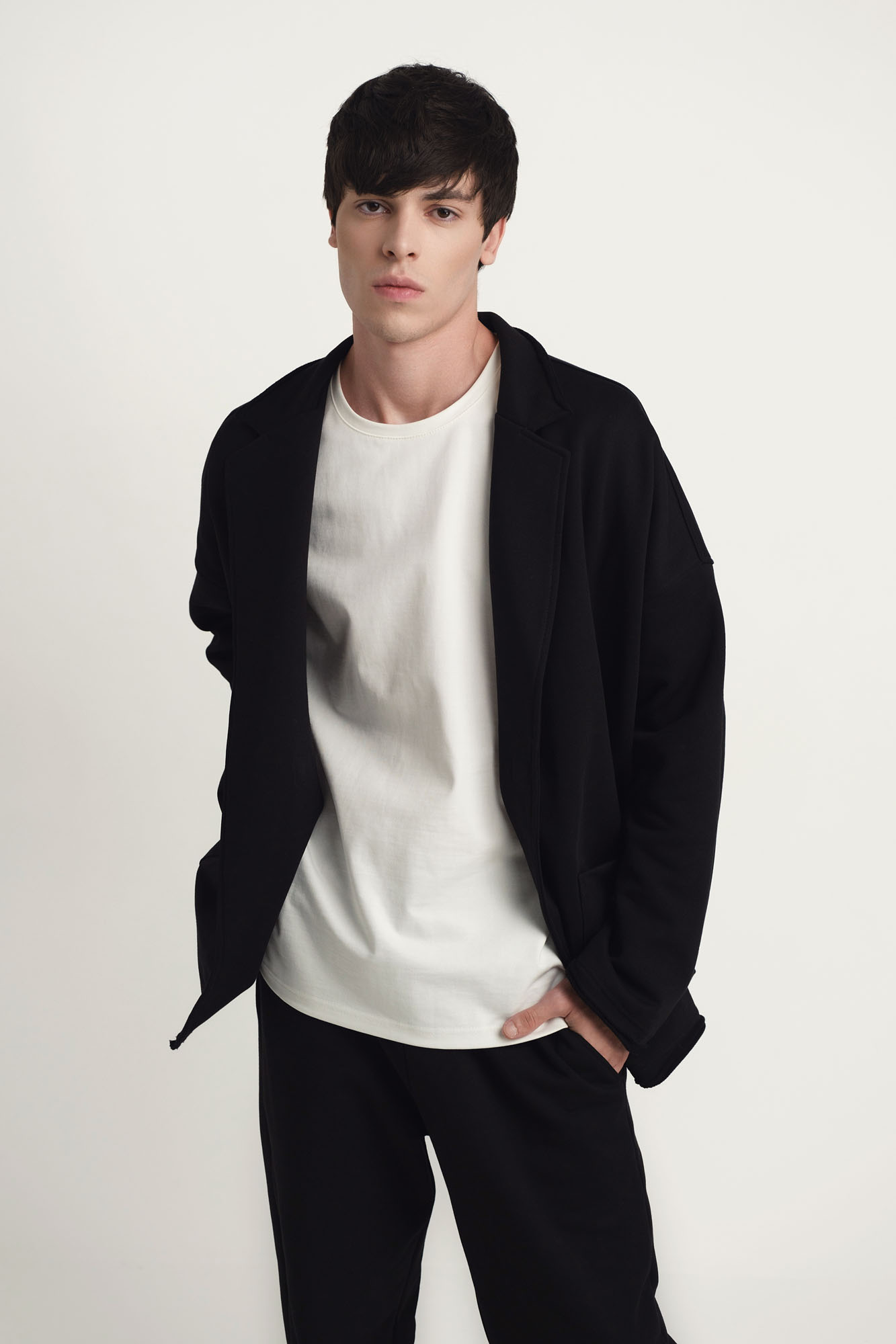 M-242-VE-43-0003 Пиджак The Hills Черный