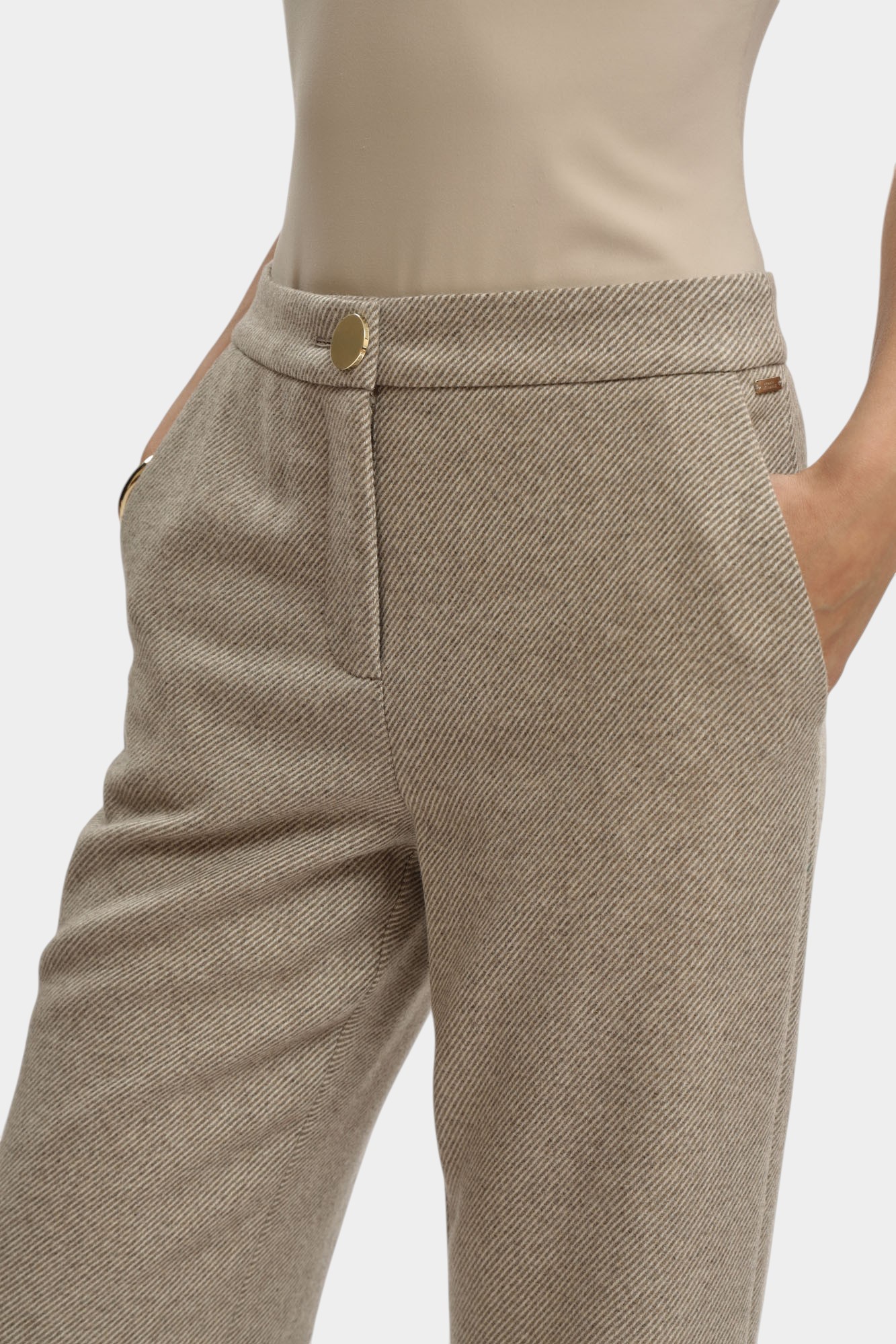 XW000723_AF16146 брюки armani exchange