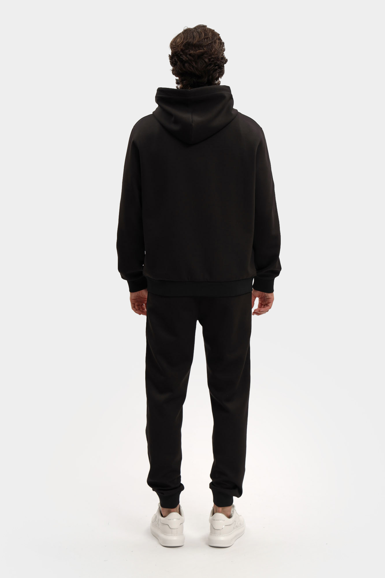 553902_705020 Толстовка с/к Karl Lagerfeld Черный