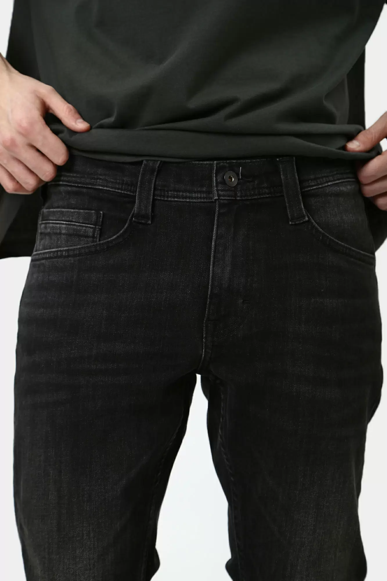 1015508-4000 Джинсы Mustang Черный