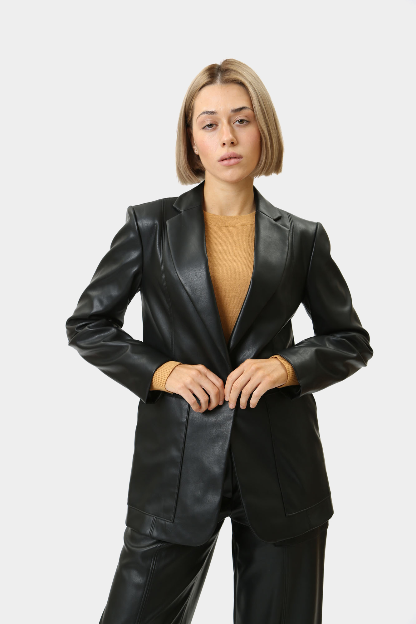 6DYG23_YNNNZ пиджак кожаный armani exchange 