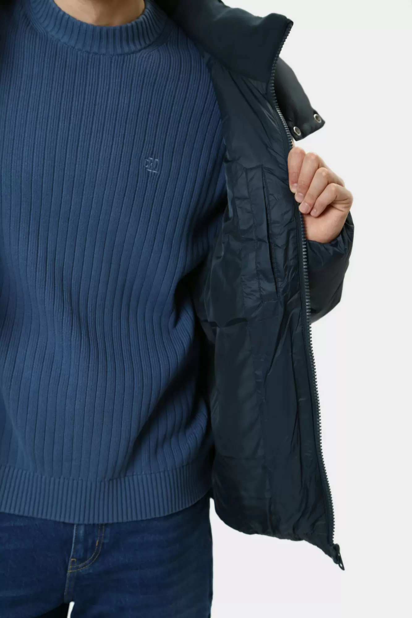 J30J325946 Куртка пуховая Calvin Klein Jeans Синий