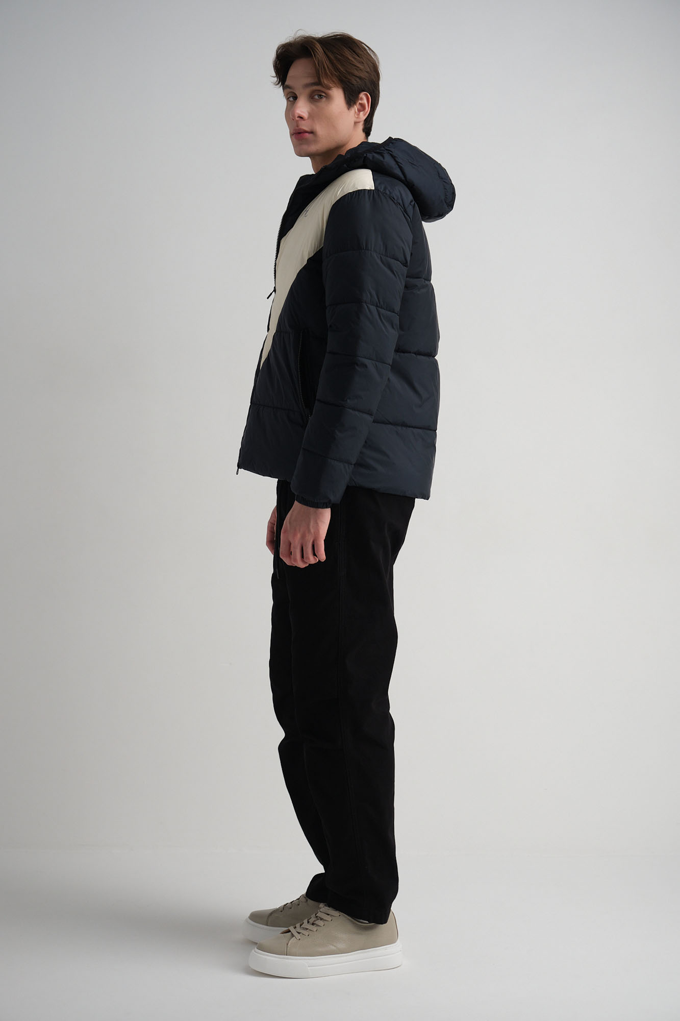 M-242-KT-34-5002 Куртка The Hills Черный