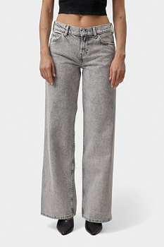 Джинсы женские