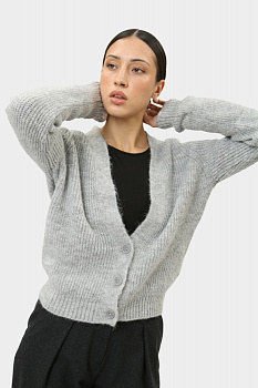 Джемперы, свитеры и кардиганы женские