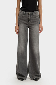 Джинсы женские